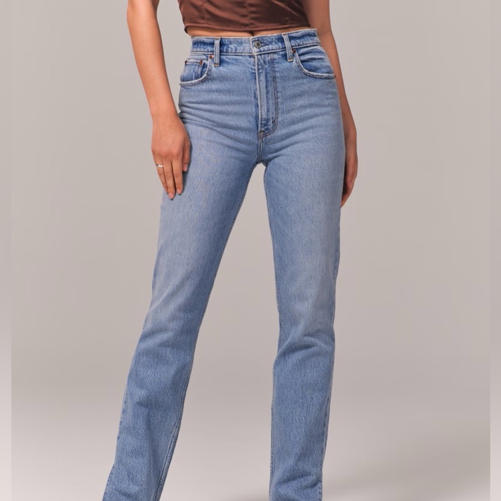 Abercrombie The 90s Straight Ultra High Rise Jean Size 10/30 Curve Love